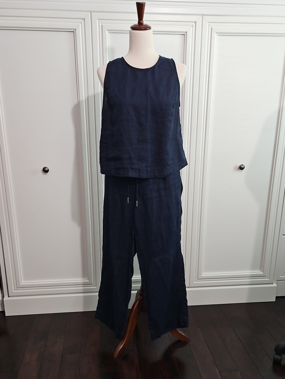 Quince Women's Navy Sleeveless Linen Pants and Top
